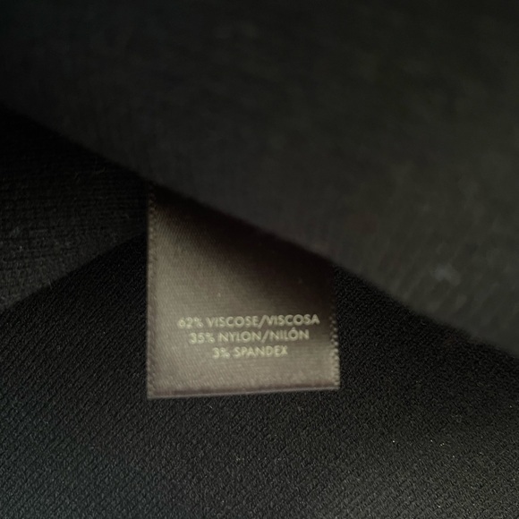 Ann Taylor Refined Knit Fluted Sleeves in Black Size Med BNWT - Picture 8 of 8